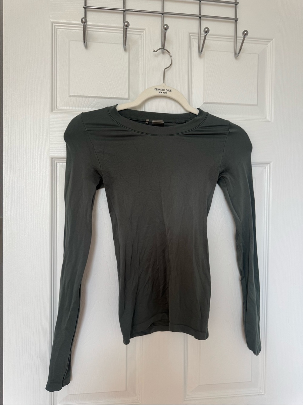 Aritzia Olive Green Long-Sleeve Crewneck Tee
